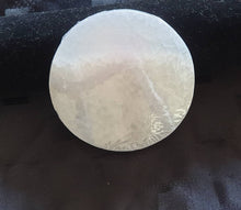 Load image into Gallery viewer, Selenite disc